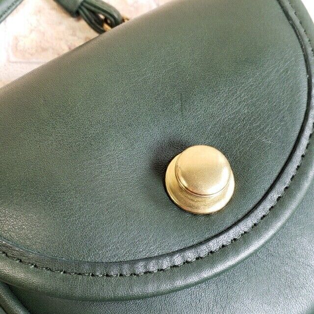 Old Coach German Hook Mini Shoulder Bag USA Green 9826 Old Coach German Hook Mini Shoulder Bag USA Green 9826