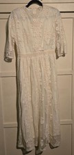 Vintage Stlye Large Off-White Long Lace Dress Hidden Alley