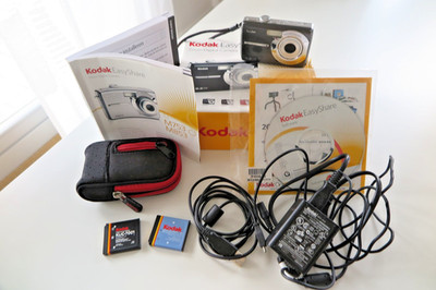 Kodak Easy Share M853 Digital Kamera voll funktionsfähig, mit Zubehörpaket