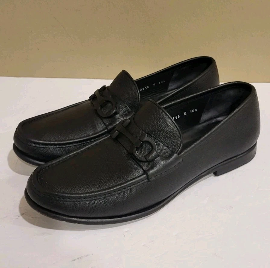 Ferragamo — Salvatore Ferragamo Crown Nero Pebble Calf Loafer Mens Shoe Size 10.5 E
