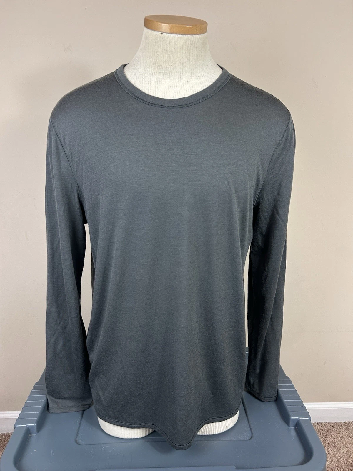 Proof 72-Hour Merino Long Sleeve Shirt Gray Lightweight Base Layer Wool Men’s L
Opens in a new windo
