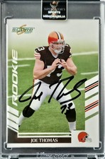🔥 Joe Thomas Signed IP (RC) 2007 Score Rookies MINT!  WOW!  HOF! Cle Browns!