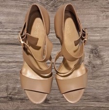 michael kors Stacked Plataform Sandals Beige Triple Strap Over Sized Buckle