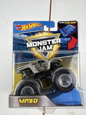 Hot Wheels 2017 Monster Jam Monster Truck ''Max-D With Stunt Ramp'' New Sealed