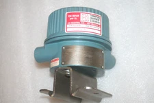 INVENSYS FOXBORO RTT20-I1SNJFA-L1M1 Temperature Transmitter 301062610010