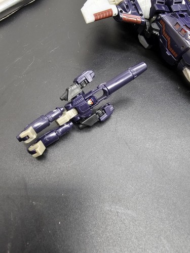 Transformers (2010 - HFTD / RTS) Cyclonus Action Figure w/ NightStick - Picture 7 of 9