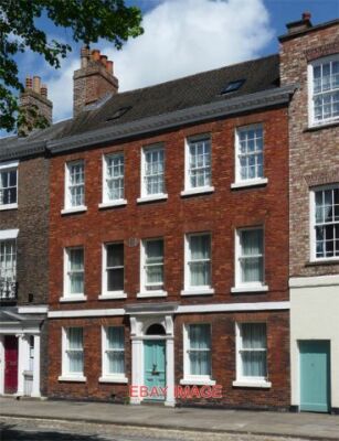 PHOTO  59 BOOTHAM YORK MID C18TH BUILT AS PEVSNER NOTES IN A REDDER BRICK THAN U