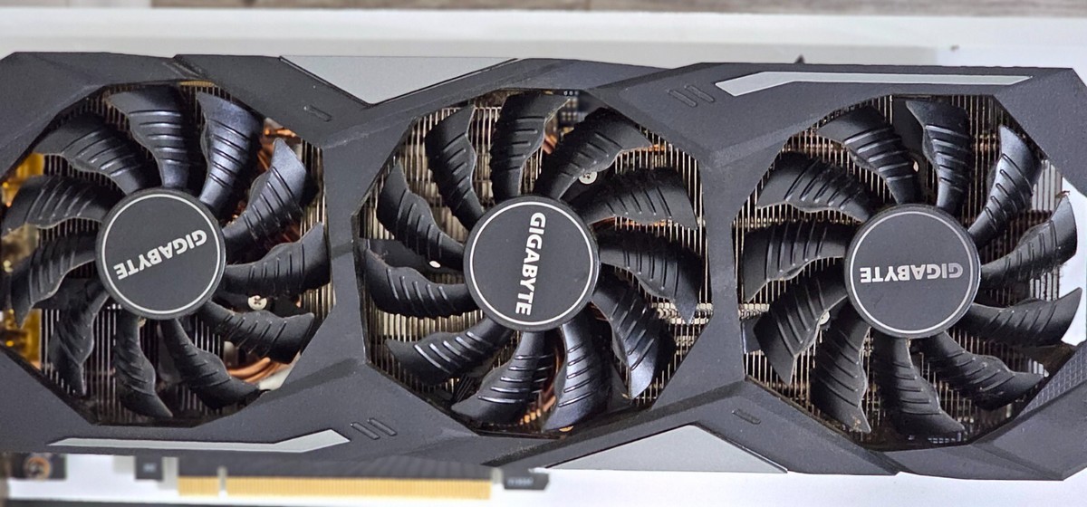 値下げ中 GIGABYTE GEFORCE RTX 2070 SUPER 8GB Amazon.com: Gigabyte GV-N207SGAMING OC-8GD GeForce RTX 2070