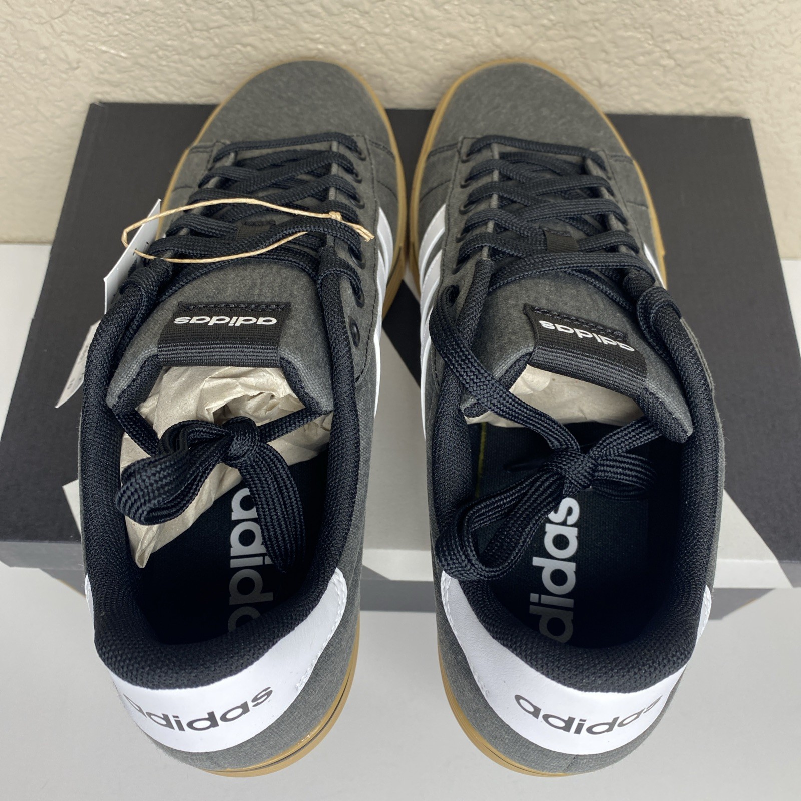 adidas daily 4.0 shoes Men’s Size 10.5 IF4492 Black Gum Bottom New In Box Casual thumbnail 6