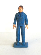 1 x UNKNOWN MAKE. WORKMAN, MECHANIC FIGURE ? .. 50mm PLASTIC. CORGI, MATCHBOX ?
