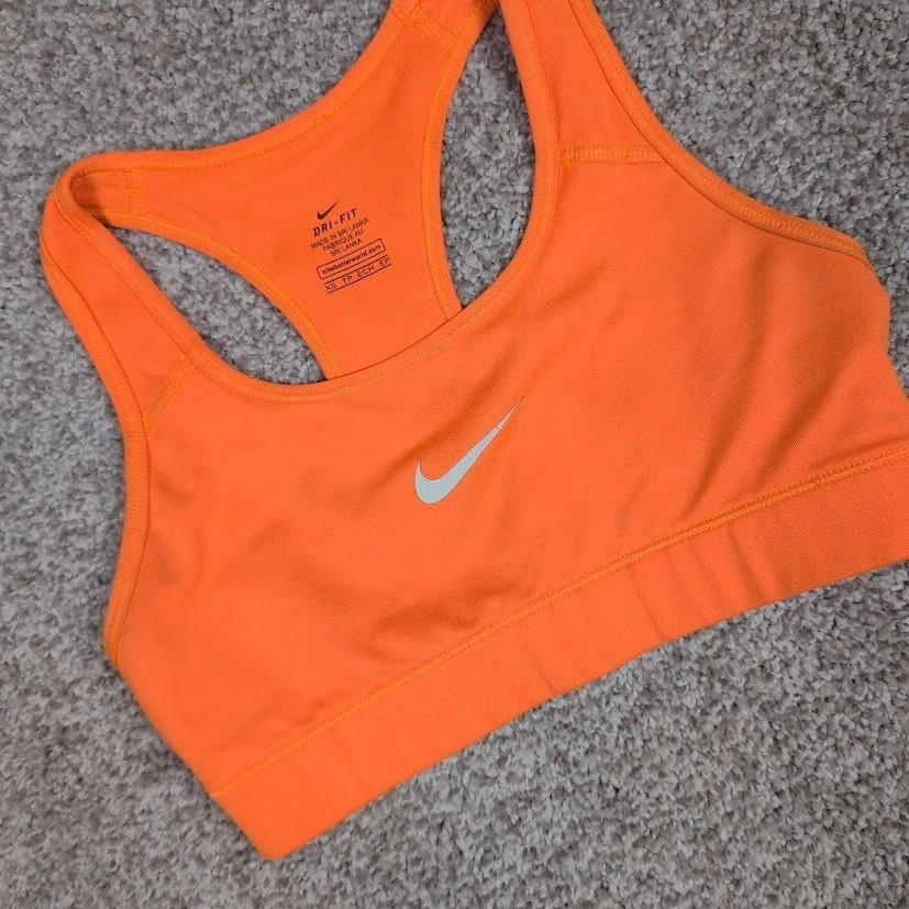 Sujetador deportivo Nike Drifit naranja espalda deportiva entrenamiento gimnasio ropa deportiva XS Foto 2 de 4