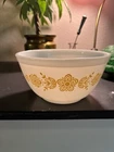 Vintage Pyrex Butterfly Gold #402 1.5 Quart Mixing Bowl Correlle 1972 70s