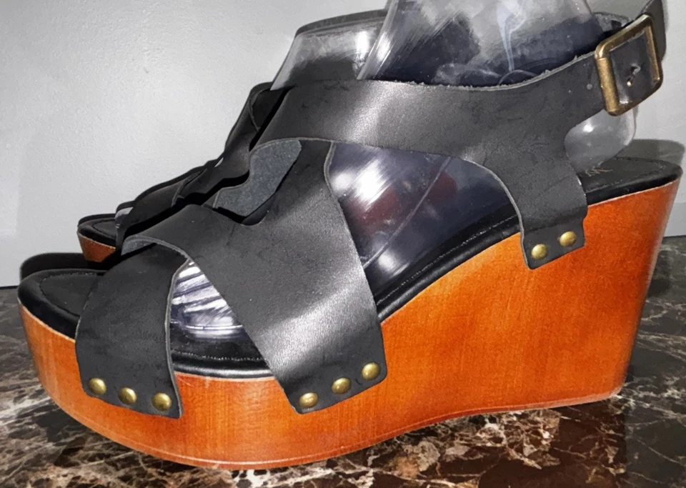 Woman’s Platform Light Black Strappy Sandals NWOT SIZE 11 By Wanted CUTE! - Image 2 of 4