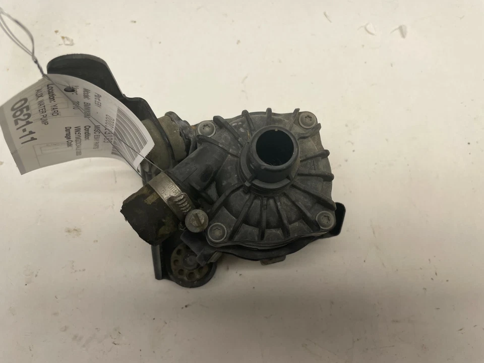 BMW X5M X6M E70 E71 2008-2014 BOMBA AUXILIAR REFRIGERANTE AGUA 4,4 L 7584088 Foto 2 de 4