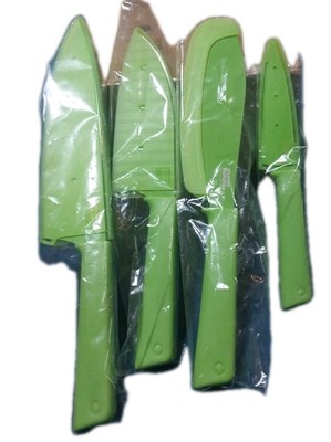 4 Piece Kuhn Ricon Knife Set. Green, Paring  Knife Serated Knife 2 Cutters