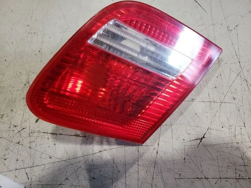 2006 BMW 325Ci E46 Coupe - Right Inner Trunk Tail Light - Fits 04-06 OEM 6920705