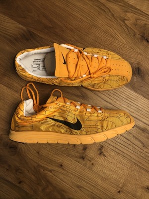 nike mayfly orange