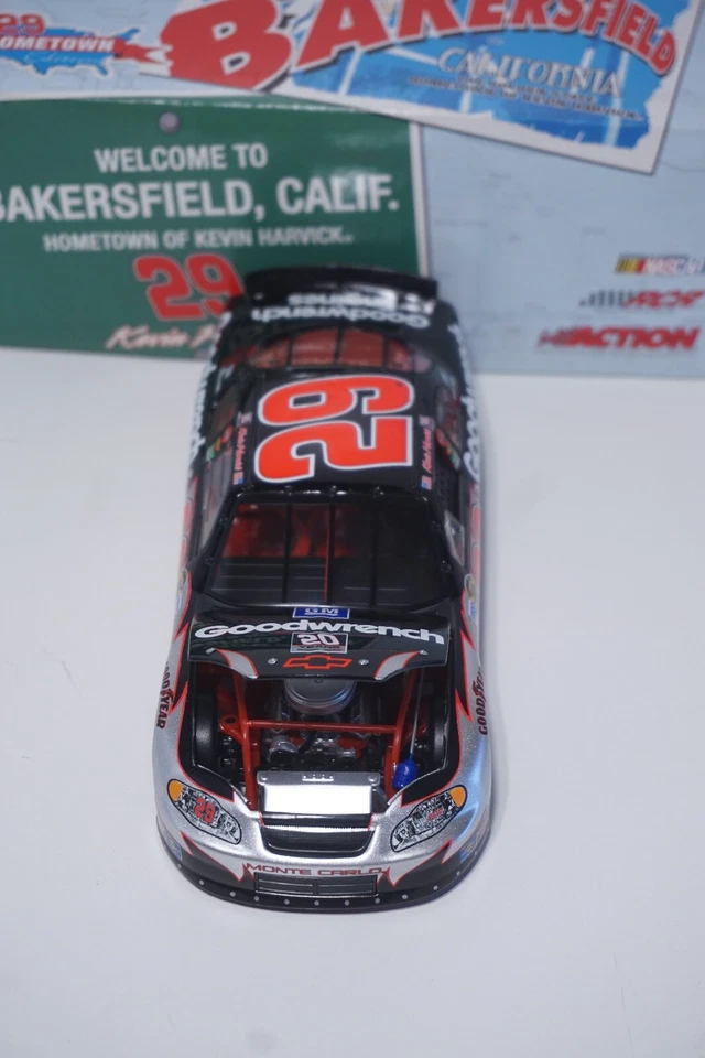 RARO 2005 Kevin Harvick #29 GM Goodwrench Bakersfield ciudad natal 1/24 Nascar 1/288 Foto 2 de 4
