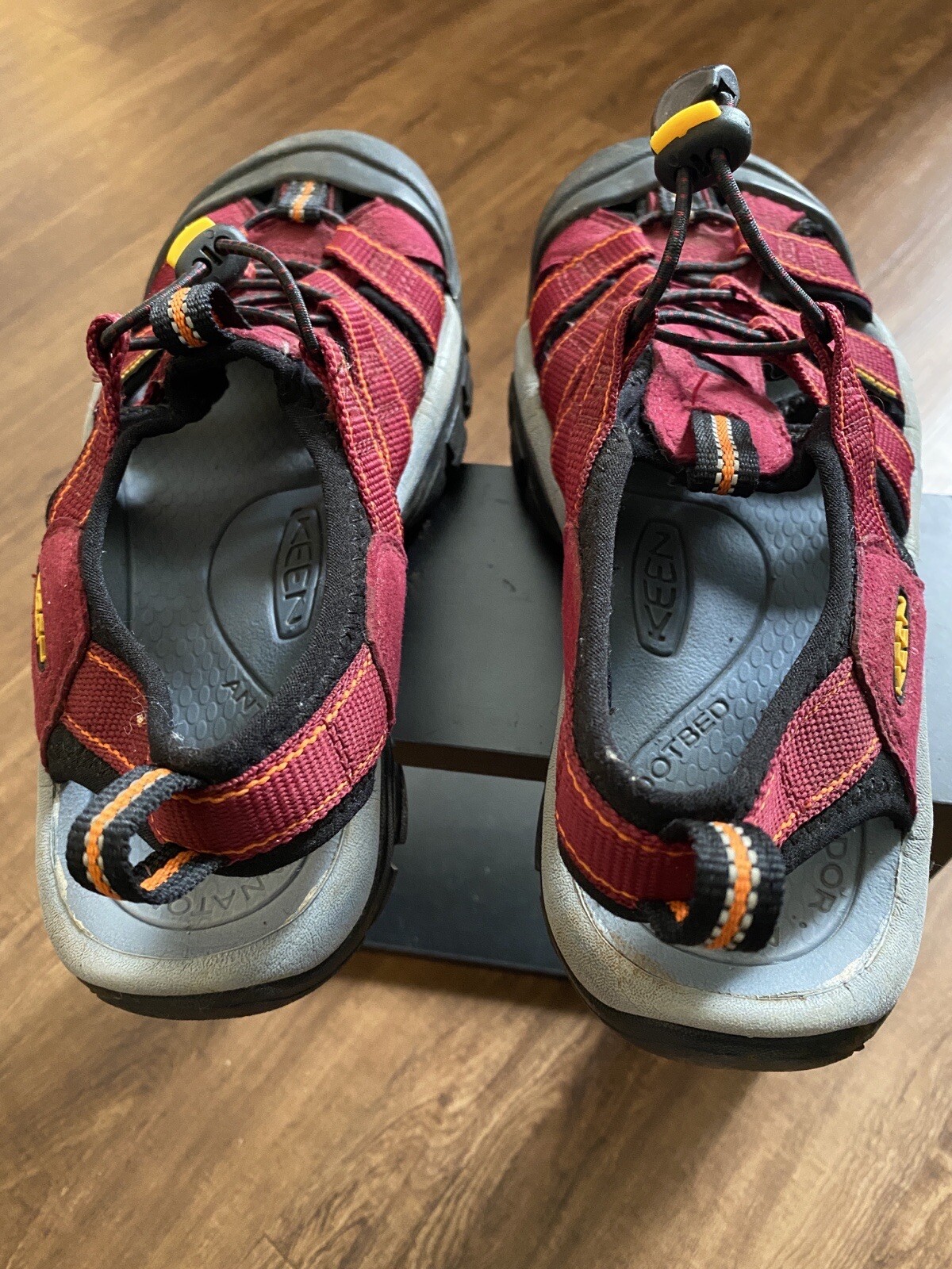 Keen Newport sandalo donna taglia 7 M rosso sandalo sportivo sportivo acqua