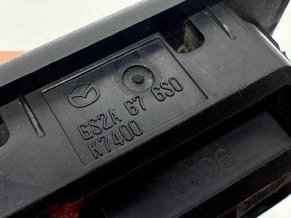 2017 - 2023  MAZDA CX-5 ORIGINAL EXTERIOR REAR HANDLE - Image 4 of 4