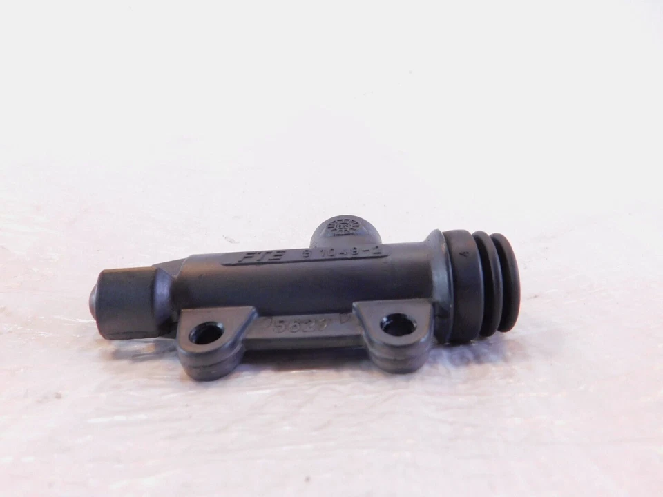 2002-2004 BMW K1200GT & K1200RS Integral ABS Rear Wheel Brake Master Cylinder - Image 3 of 4