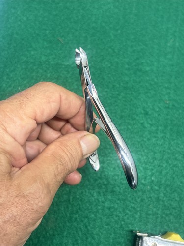 V. Mueller SU 15085 Cuticle Nipper, Convex 4 inch German Stainless OR Grade - Picture 10 of 12