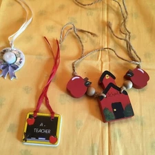 Basket Garters, Liners And Tie Ons , Misc. Makers Some Longaberger. Total Of 13.