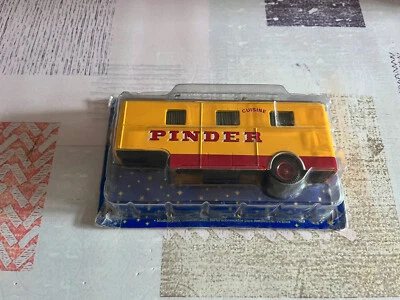 Voiture Miniature Remorque Cuisine Cirque Pinder au 1/64 - Photo 1/3