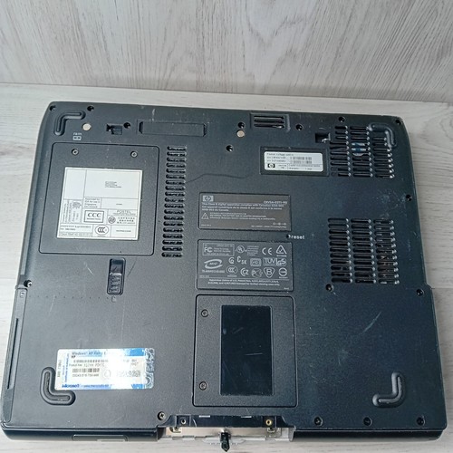 COMPAQ NX9010 LAPTOP - NOT TESTED FOR SPARES OR REPAIRS NOTEBOOK - Picture 8 of 12
