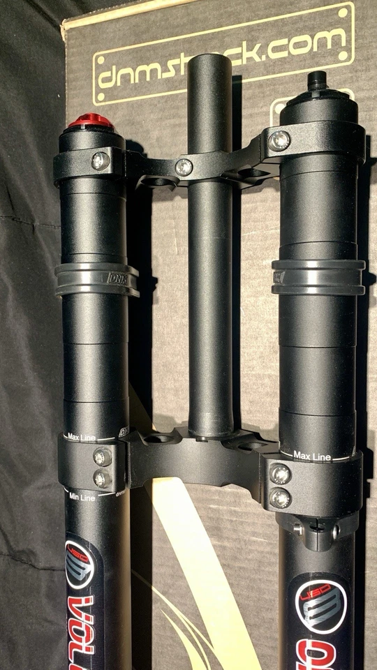 DNM USD-8 Volcano Inverted Suspension Fork ~160mm 1-1/8” 20x110mm Axle 26” 24” - Image 2 of 4