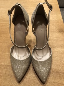 carvela glimmer gold