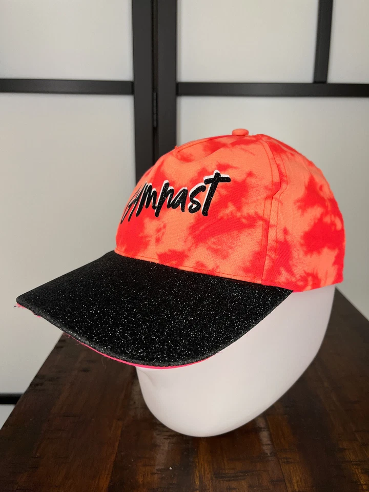 Sombrero Justice Gorra Correa Espalda Jóvenes Niñas Talla Única Rojo Tie Dye Gimnasta Poli Brillante Foto 4 de 4