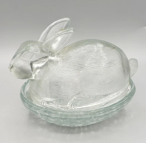 LE Smith Glass Easter Clear Bunny Rabbit On A Nest Vintage Covered Candy Dish