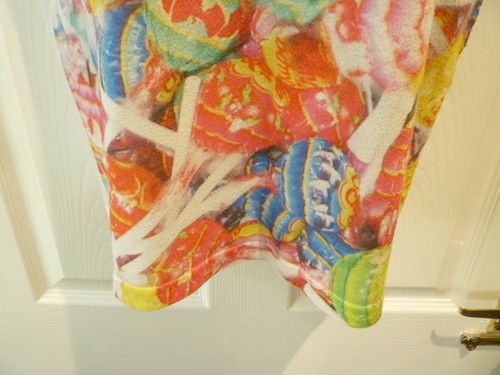 ATMOSPHERE Ladies Size 6 White Red Casual retro Chupa Chups Lollipop T Shirt Top - Picture 6 of 12