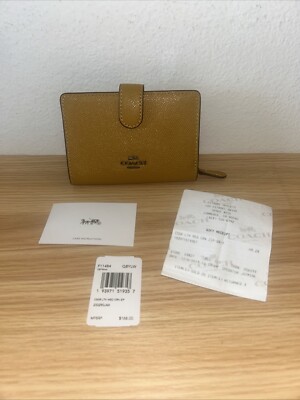 Coach Corner Zip Medium In Croosgrain Leather F11484 Wallet Yellow