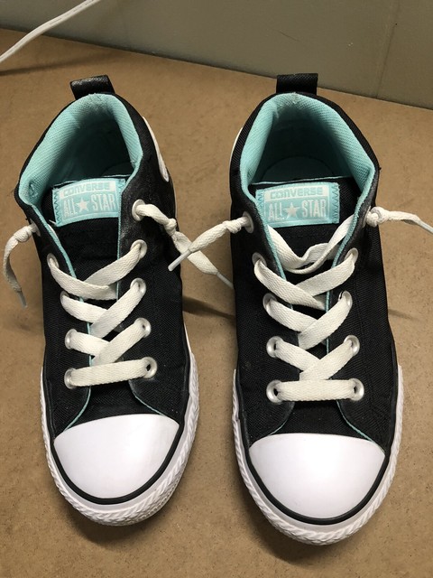 junior black converse