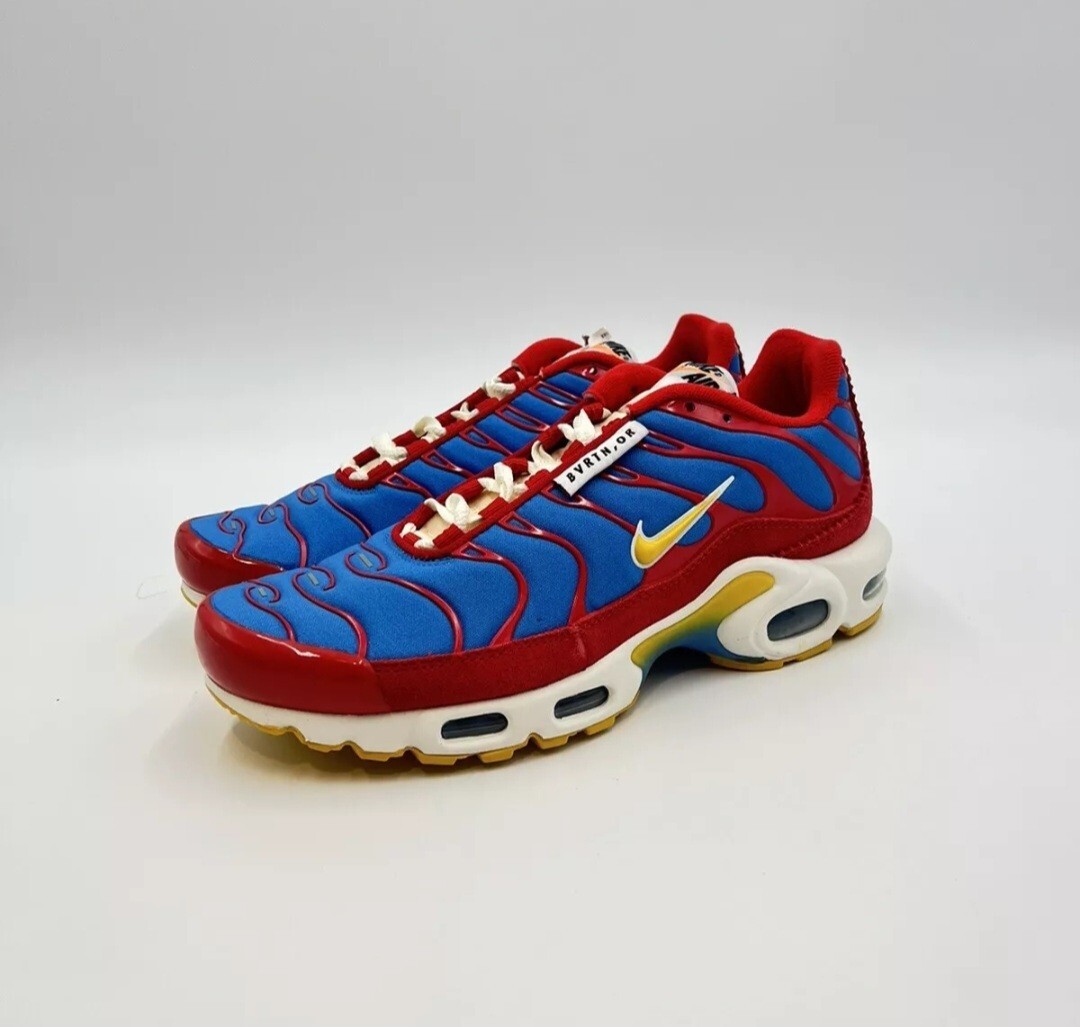 Size Nike Air Max Plus SE Running Club University Red Light