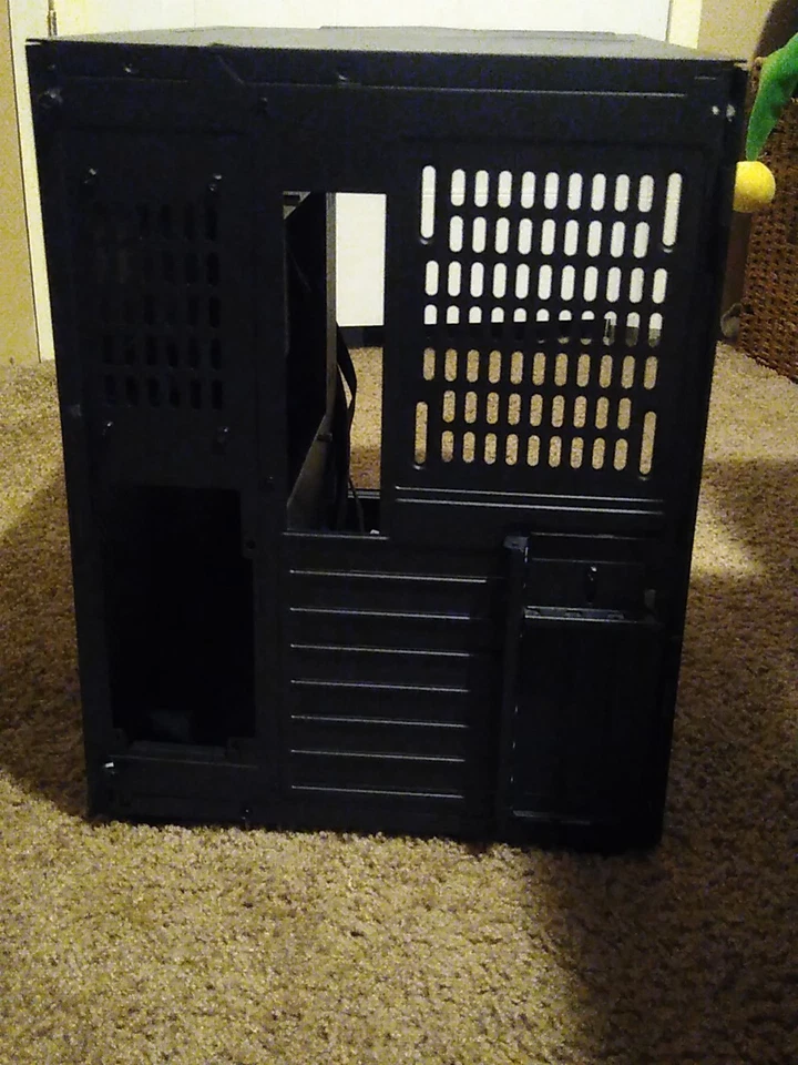 Pc Case - Image 2 of 4