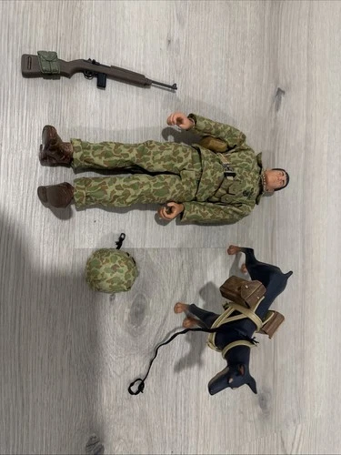 G.I. Joe U.S. Marine Dog Unit Action Figure Hasbro Vintage 1999