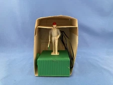 STROMBECKER 1/32 STARTING FLAGMAN