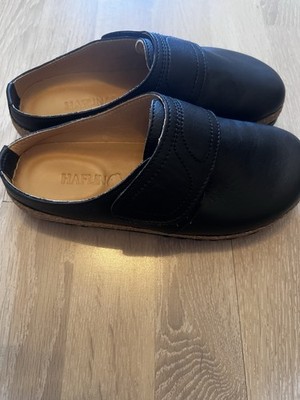 Haflinger Unisex Hausschuhe Clogs Leder Schwarz Klettverschluss Rutschfest neu