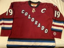 Joe Sakic Colorado Avalanche Vintage Burgundy Throwback
