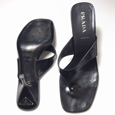 Prada Y2K Vtg Triangle Plaque Black Leather Thong Stiletto Mule Sandals 37