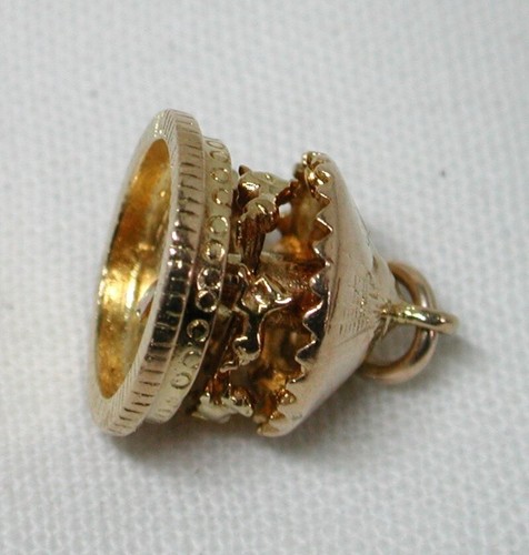 9ct Gold Artuculated Carousel Charm 1960's Vintage 23114 - Picture 2 of 5