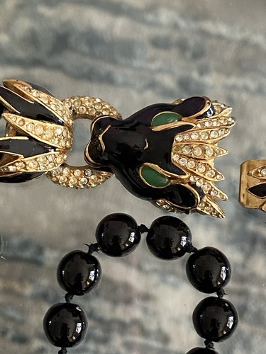 Rare Signed Ciner Black bead chocker/necklace Lion head Green Eyes 18” Long - Picture 17 of 24