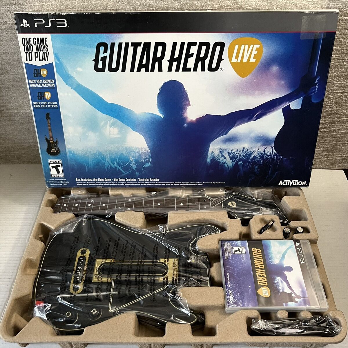  Guitar Hero Live w/ Guitar Controller Bundle