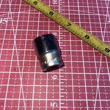 Vintage AmPro 11/16 In SAE 3/8 inch drive 12 Point SOCKET