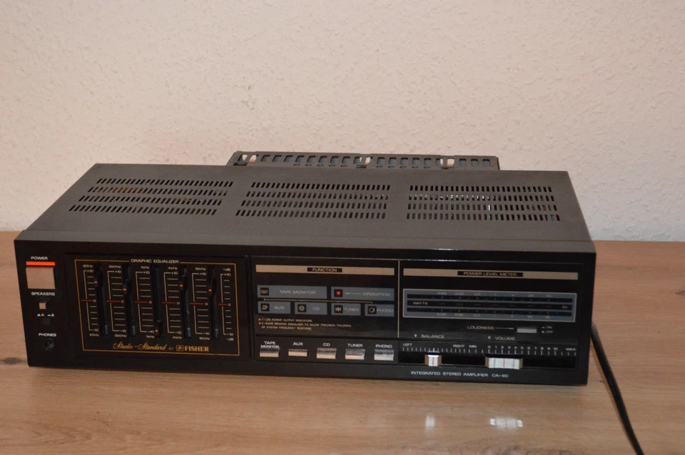 FISHER STEREO INTEGRATED AMPLIFIER SA-60