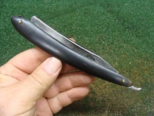 Vintage Wade & Butcher straight razor with thick heavy spine & Horn Scales Wide