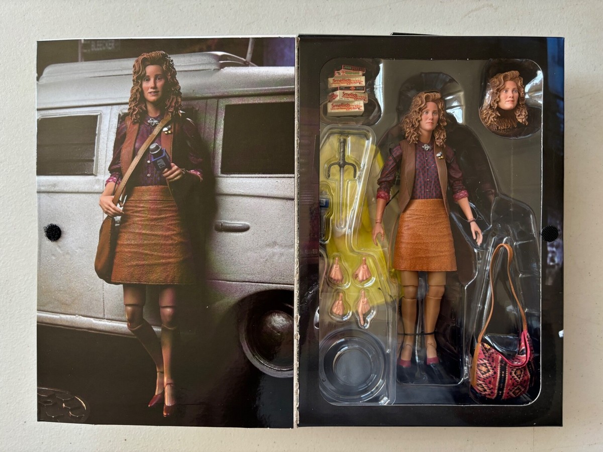 NECA Teenage Mutant Ninja Turtles April O'Neil Figure Judith Hoag